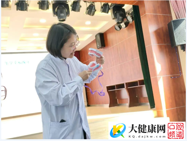 2026年口腔健康关爱行动  宝鸡市口腔医院走进眉县特殊教育学校